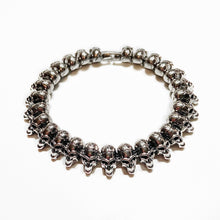 Load image into Gallery viewer, Silver Skull Link Bracelet
