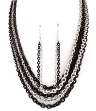 Cargar imagen en el visor de la galería, Conjunto de collar y pendientes multihilo en color negro y plateado
